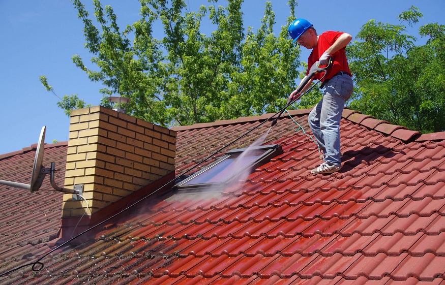 Cleaning your roof